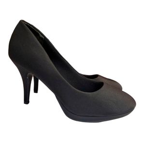 Chelsea Moreland Vision Black Dress Heels